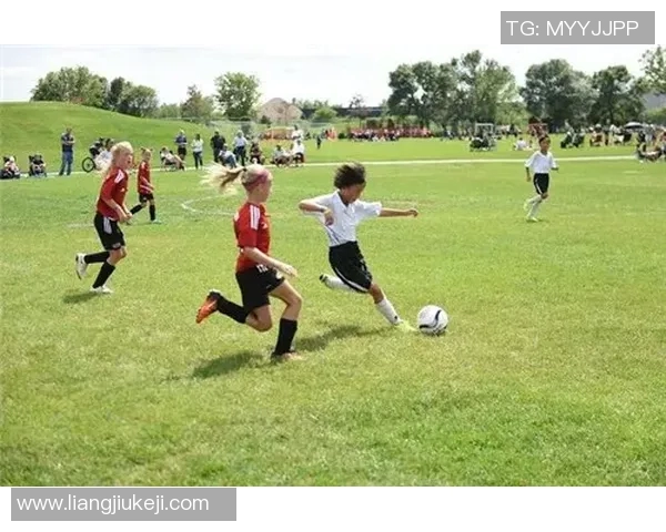 理文与愉园的较量：一场精彩纷呈的足球对决与战术博弈