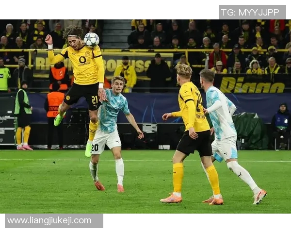 博德闪耀与瓦勒的激烈对决揭示了足球战术的深度与魅力